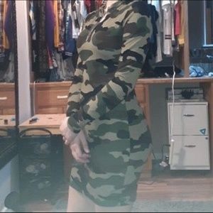Camo body con dress